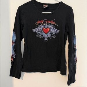 Harley Davidson Y2K T-Shirt Women’s Large Long Sleeve Heart Wings Butterfly